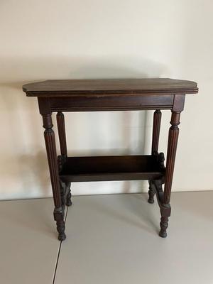 Side Table / Newspaper Stand