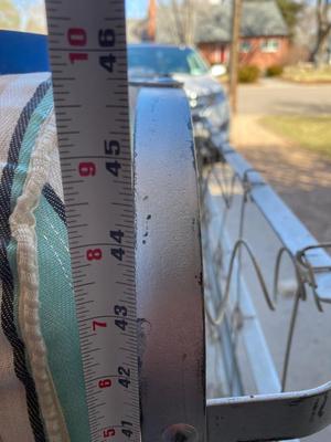 ROLL AWAY TWIN SIZED BED