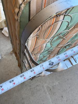 ROLL AWAY TWIN SIZED BED