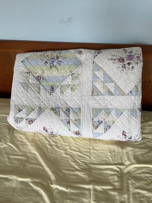 Comforter / Quilt