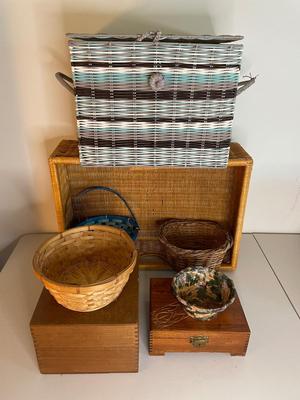 Lot of Baskets / Boxes