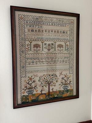 Needlework Art with Wooden Frame (UC-DZ)