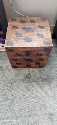 SMALL CHEST WITH ELEPHANTS