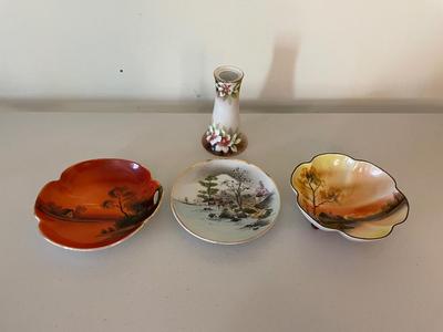 Lot of Three Vintage Plates and One Vase