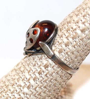 Size 7¼ Unique Insect Ring with Amber Stone (3.5g)