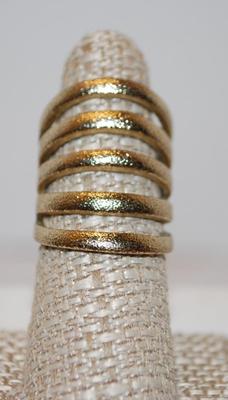 Size 7 Â½ Brushed Gold Tone Finish Ladder-Style Ring (7.7g)
