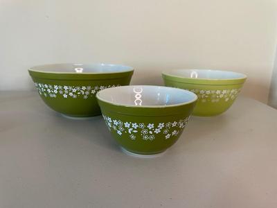 Vintage Pyrex Redesigned "Spring Blossom" Mixing Bowls