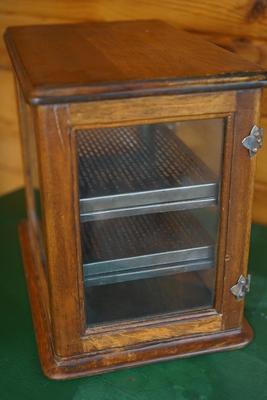 UNIQUE VINTAGE TABLE TOP MEDICINE INSTRUMENT CABINET