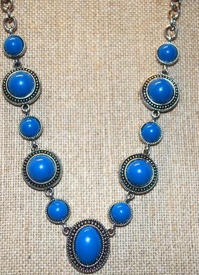 Eleven Ocean Blue Disc Stones Necklace on Silver Tone Chain 17
