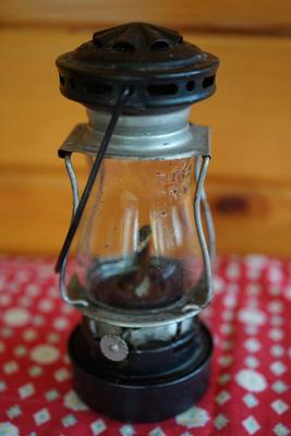 DIETZ ANTIQUE " SPORT " SKATERS LANTERN