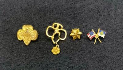 Vintage Girl Scout Pin Lot