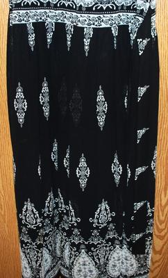 "Blu Sage" Gray & Black Dress Size: 14