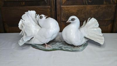 Rosenthal-Heidenreich Mid Century Fantail Doves