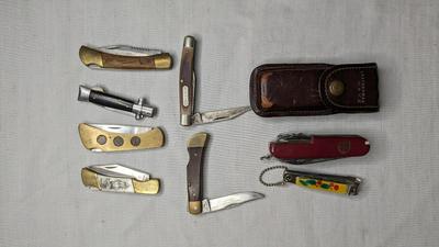 Vintage Leatherman Wave and Various Pocket Knives