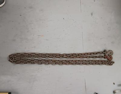 AUTOMOTIVE TOW CHAIN APPROX 12 FEET
