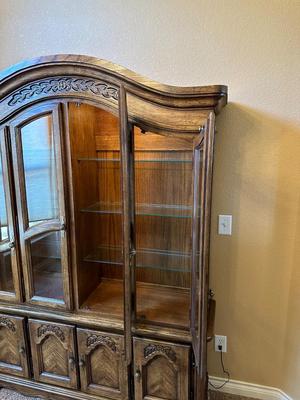 GORGEOUS â€œAMERICAN OF MARTINSVILLEâ€ LIGHTED CHINA CABINET/HUTCH