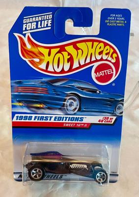 Hot Wheels Collector Car 1998 First Editions Sweet 16 - NIP