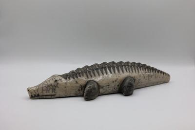 14" Figural Alligator