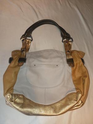 B MAKOWSKY LIKE NEW LEATHER PURSE