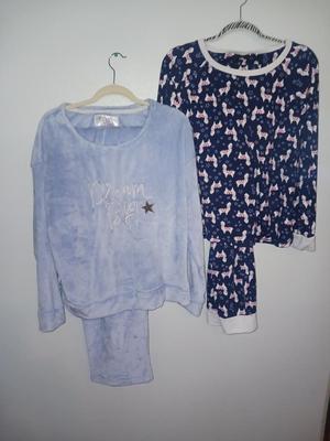 LIKE NEW THE ORIGINAL MUK LUKS AND ANOTHER PAIR OF 2 PIECE PAJAMAS SIZE XL