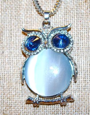 Beautiful Dark Blue Eyed Owl .925 PENDANT (2¼