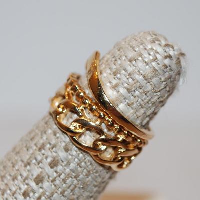 Size 5 & 6 Set of 2 Stackable/Individual Rings on Gold Tone Bands (3.5g)