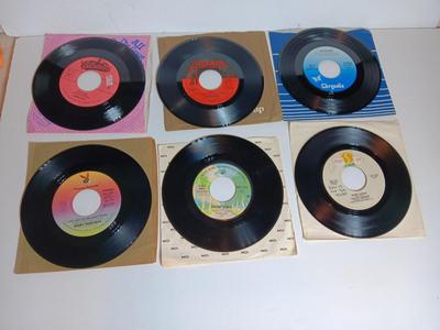 45 RPM Records - Dreamboat - Bobby Borchers - Chantay's - Chrysalis - Teresa Brewer and more JUKE BOX CLASSICS !