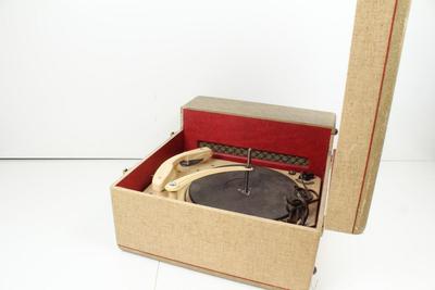 Vintage Clinton Suitcase Record Player and Radio
