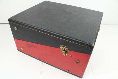 Vintage Spear-Tone Suitcase Record Player