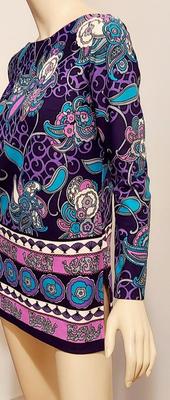 Vtg 60s Timeles Mini Blue/ Purple Hues side slitss