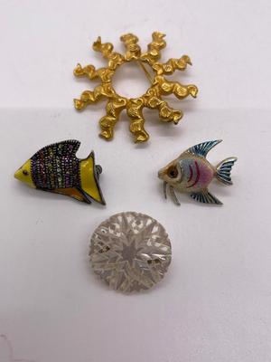 Sea Life Fish Seahorse Sand Dollar Jewelry Pin Lot