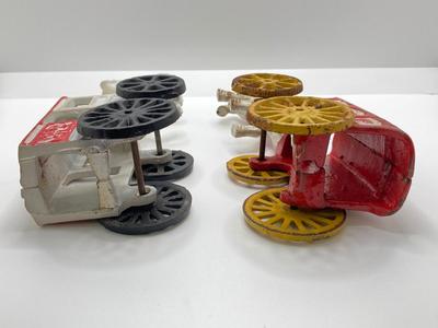 LOT 82: Vintage Cast Iron Horse and Wagons - Ice and Fresh Milk