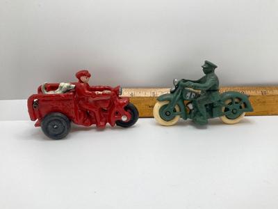 LOT 84: Collection of Vintage Cast Iron Toys - Fin Tail Race Car and Two Motorcyles