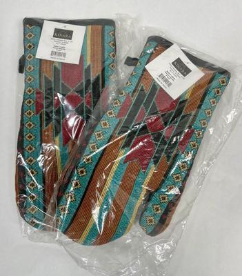 2 Oven Mitts - New in package - Southwestern Print Material