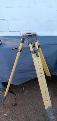 Fiberglass Hixon MFG & Supply Co. Fiberglass transit tripod