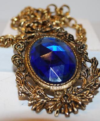 Large Vintage Theatrical Designed Oval Blue Faceted Stone PENDANT (3" X 2") on a Solid Bronze Styled Necklace Chain 28" L