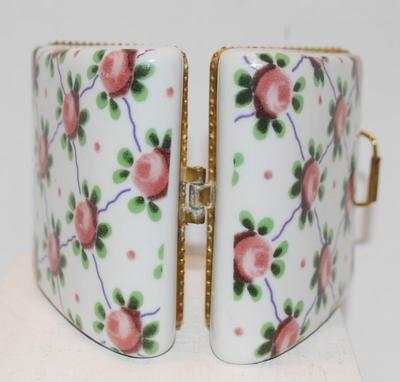 "Fostoria Navarre" Flowered Porcelain Purse Trinket Box 2½" x 2" x 1½"