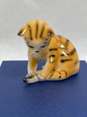 Orange Tabby Figurine TAIL END Cats of Character Danbury Mint