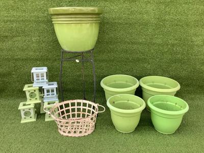 138 Lime Green Plastic Pots and Metal Plant stand with 6 Lanterns