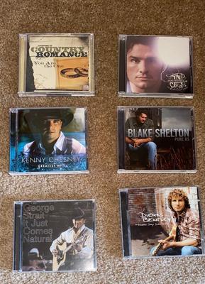 Excellent music on cd - Blake Shelton - Kenny Chesney - Dirks Bently - and more!