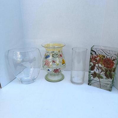 173 Decorative Glass Vase Lot