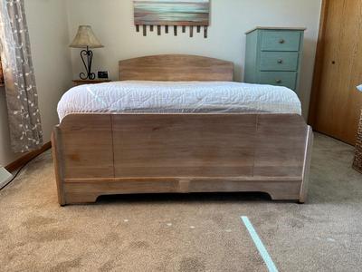 DOUBLE BED FRAME