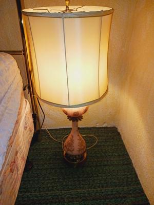 VINTAGE PINK GLASS TABLE LAMP