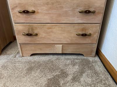CHEST OF DRAWERS