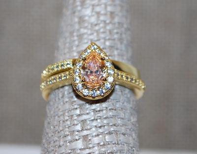 Size 7¼ Light Orange Pear Cut Ring with Surrounds and a 2 Ring Set (4,7g)