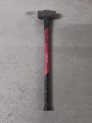 Husky 10 LB Sledgehammer with fiberglass handle