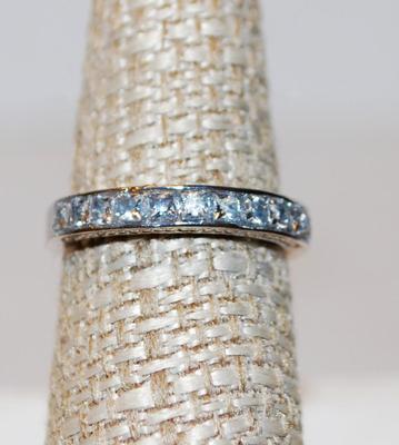 Size 7¼ Half-Eternity Clear-Stones Ring on a Silver Tone Band (3.0g)