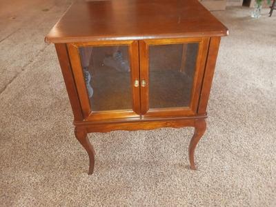 DISPLAY TABLE AND DOLL BENCH