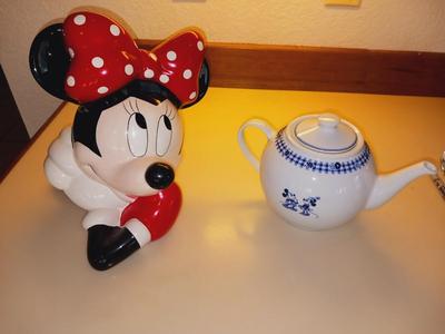 DISNEY MINNIE MOUSE COOKIE JAR AND MICKEY AND MINNIE MOUSE TEAPOT