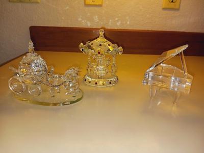 3 SHANNON CRYSTAL COLLECTIBLES